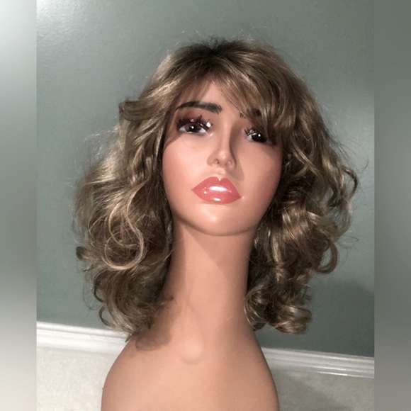 Paula Young wig color #18/22 warm toffee size average - Picture 1 of 6